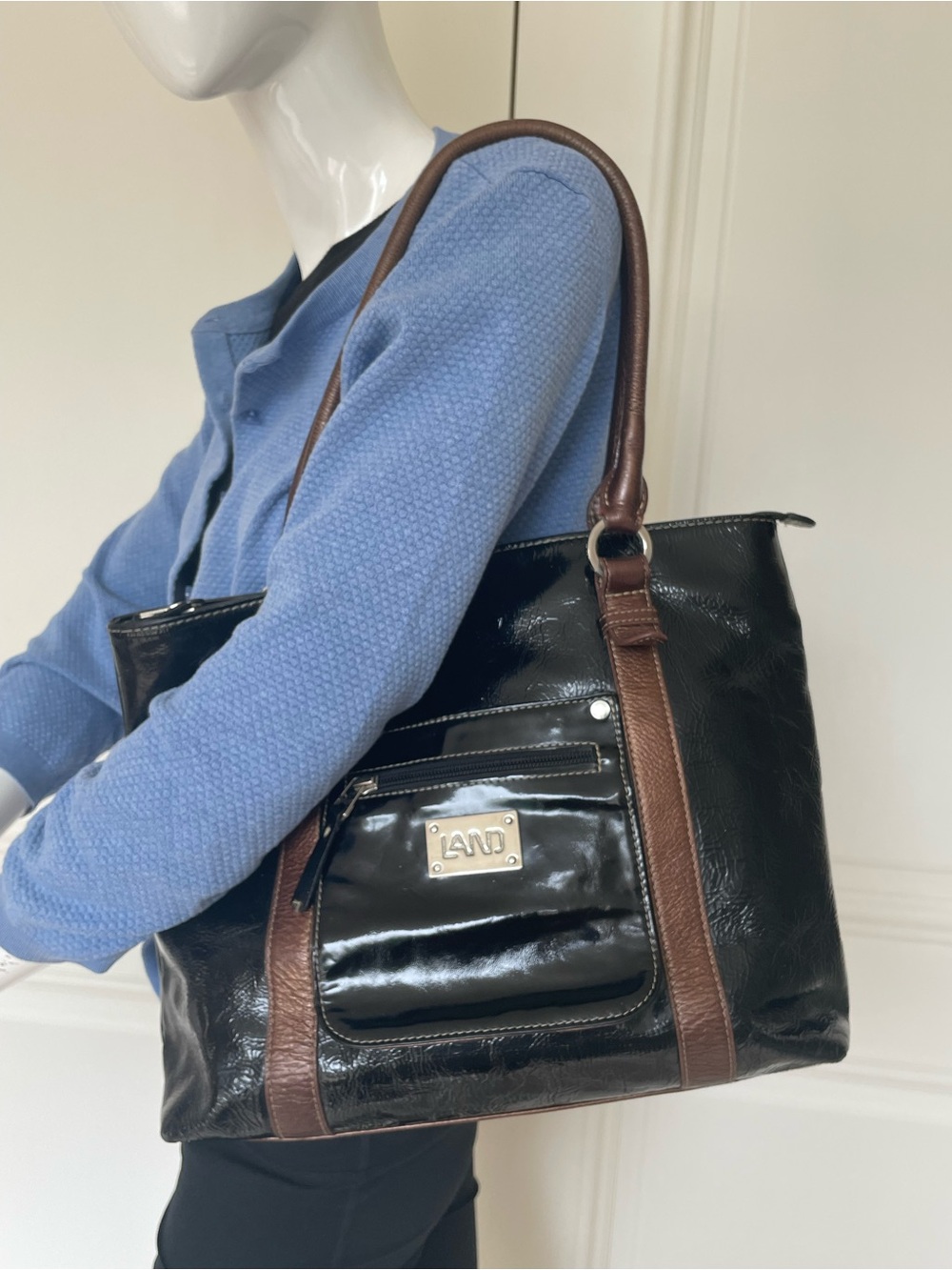 Leather Tote Bag in Black and Brown - Brand: